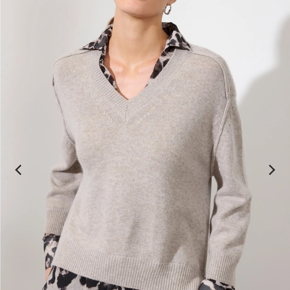 Leopard Printed Layered V-Neck sweater